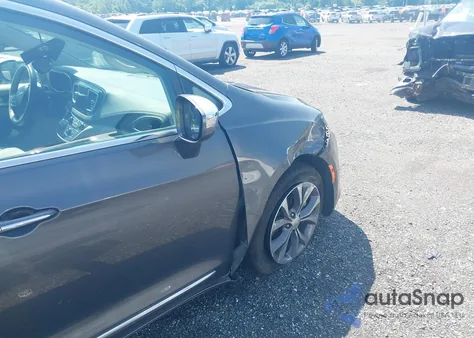 2017 Chrysler Pacifica Limited из США, поврежденный, VIN 2C4RC1GG7HR505266